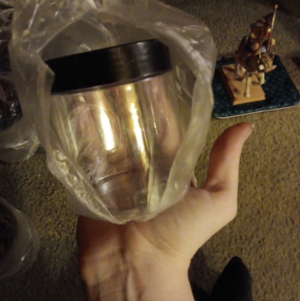 35 Count Plastic Containers - Picture 2 of 2